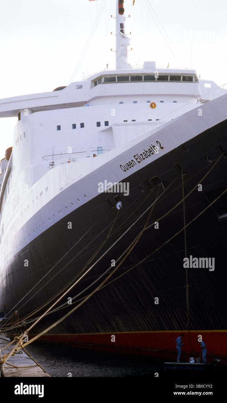 Queen Elizabeth 2 Docked in Gibraltar Harbour – Monumental Bow & Mooring Lines