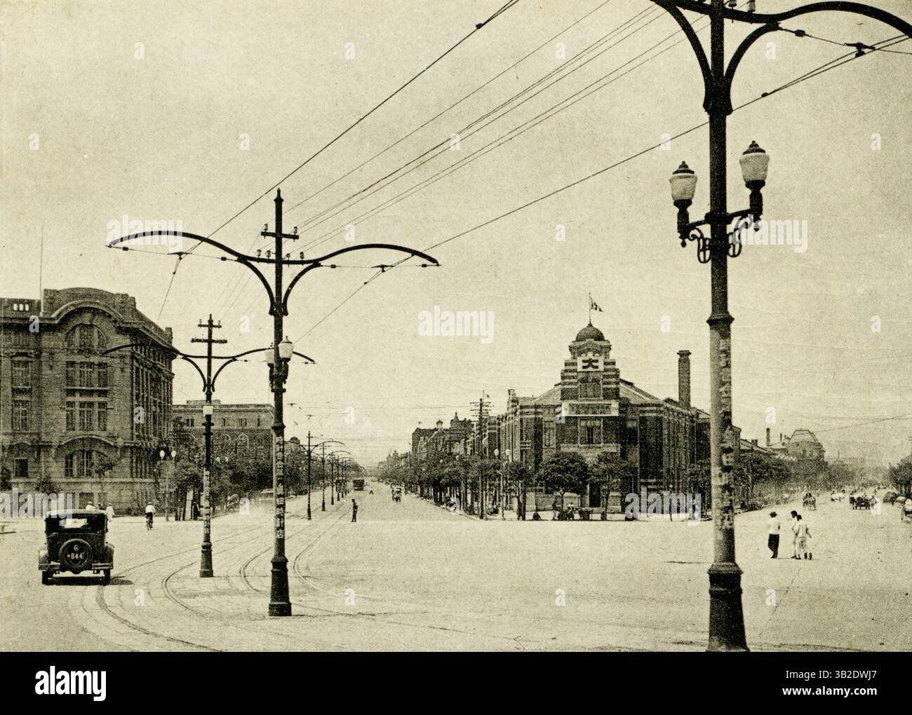 1939 View of Zhongshan Square in Dalian, Featuring Western-style Architecture and Modern Urban Infrastructure